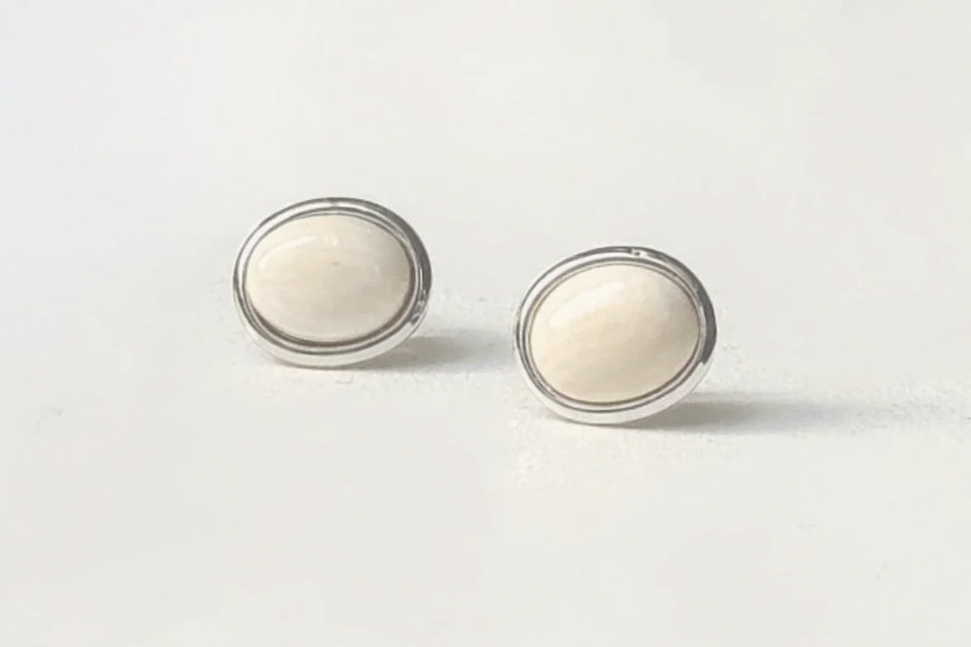 The Beacon Studs (Small / Silver)