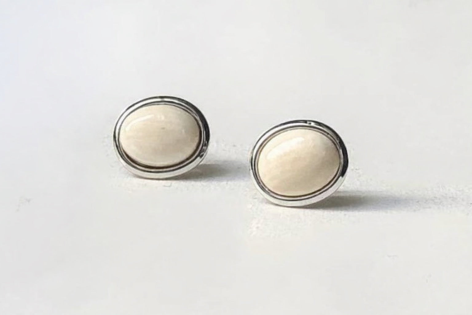 The Beacon Studs (Small / Silver)