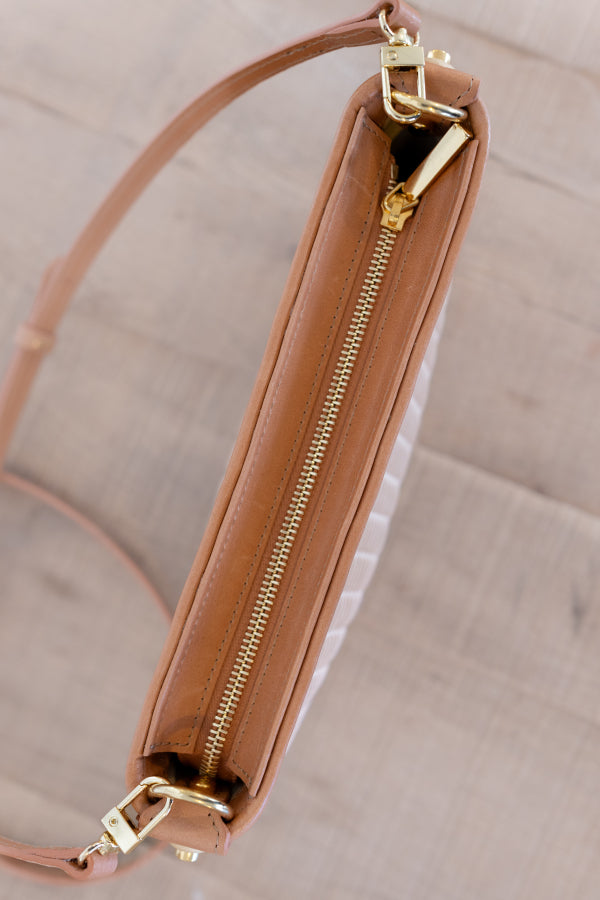 Whale Tail Weaving Leather Clutch_Side View Closed